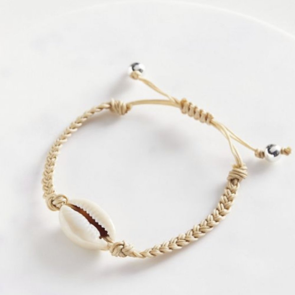 Cowrie Shell Bracelet - Picture 2 of 3